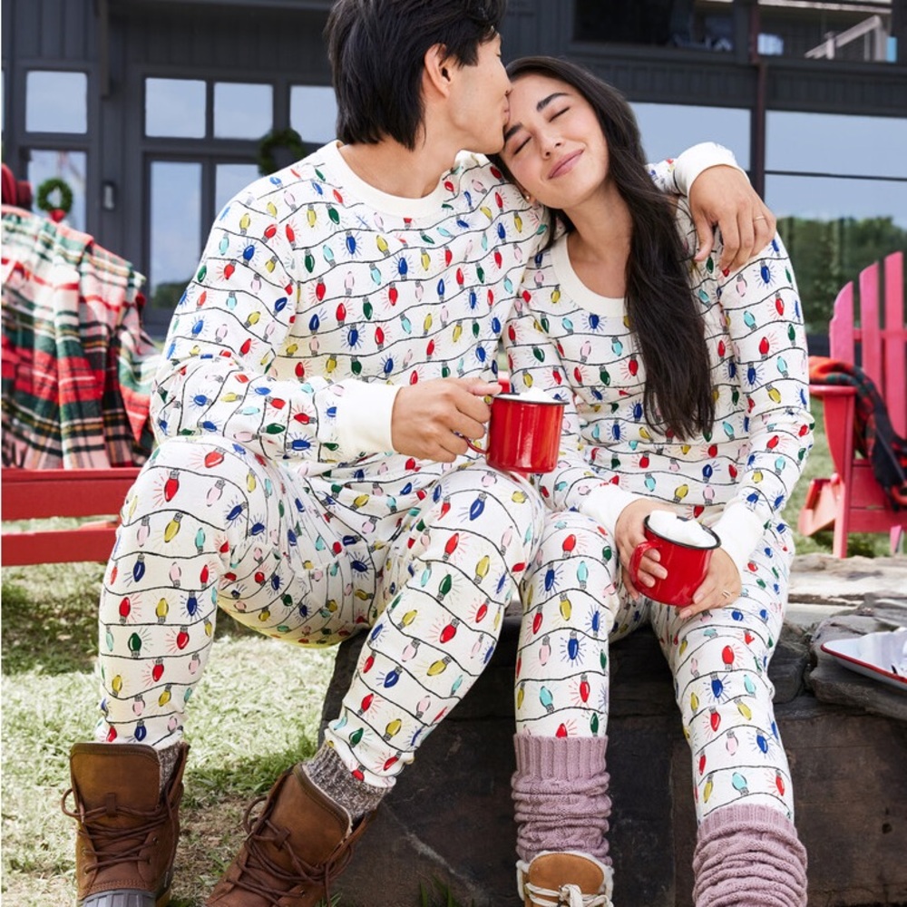 Hanna Andersson Bright Bulbs pajama set unisex size L